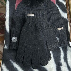 Steve Madden Black Knit Gloves brand new women’s